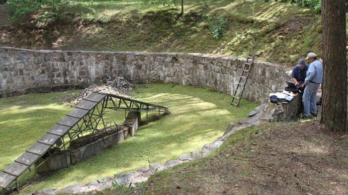 Holocaust escape tunnel found: Prisoners dug with spoons to escape Nazis